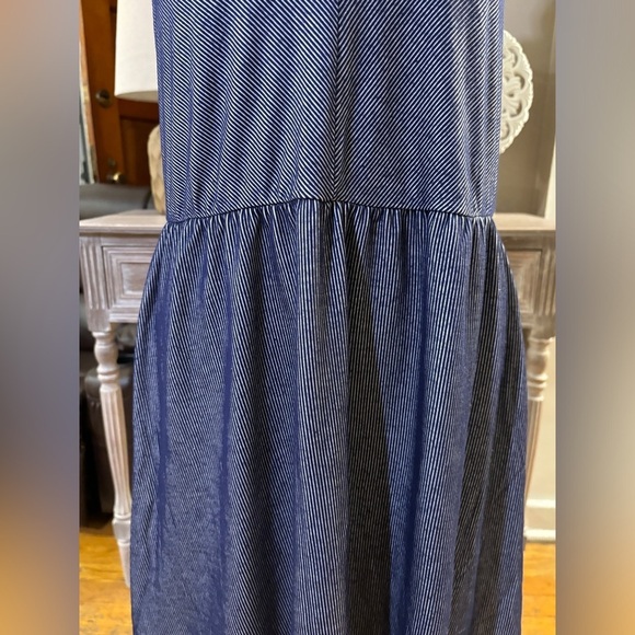 Universal Thread Dress - Picture 3 of 7